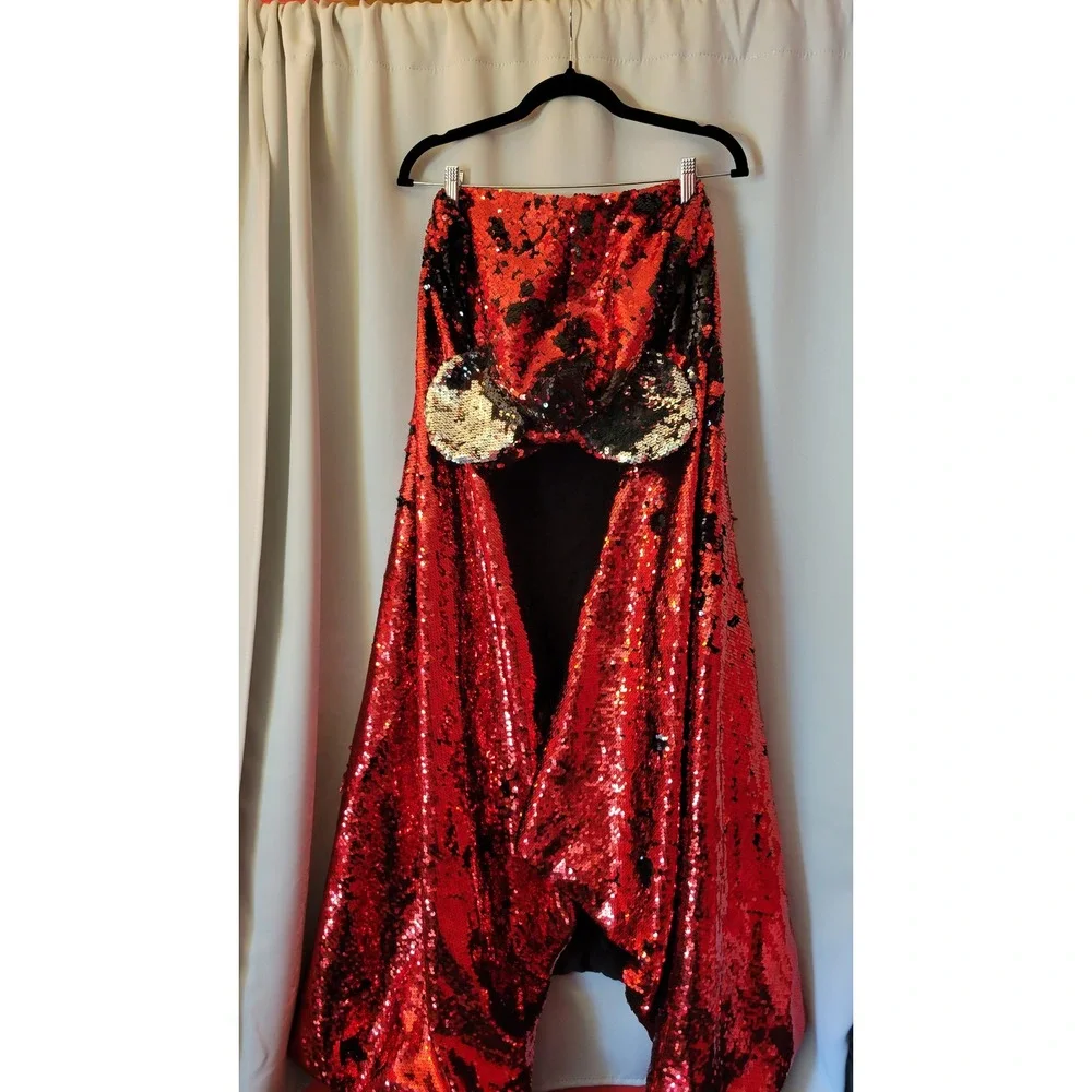 Disney Store Minnie Mouse Reversible Sequin Hooded Throw Blanket Red Black 40x70